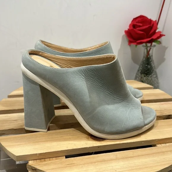 Dee Keller Meredith leather mules #102 - Picture 5 of 7